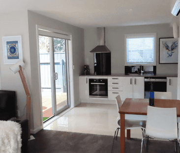 Silverstream Living - Photo 5