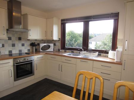 2 bedroom terraced house to rent - Photo 4
