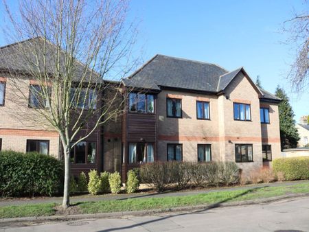 Flat to rent in St. Margaret's Square, Cambridge, CB1 8AQ - Photo 4