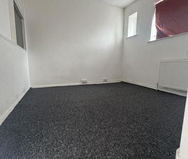 2 bedroom maisonette to rent - Photo 5