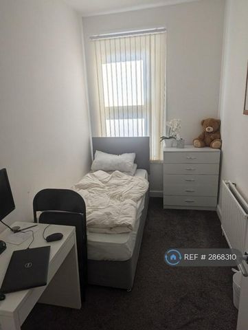 3 bedroom maisonette to rent - Photo 4