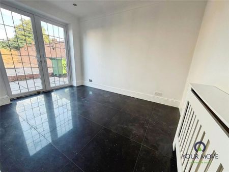 4 bedroom detached house to rent - Photo 2