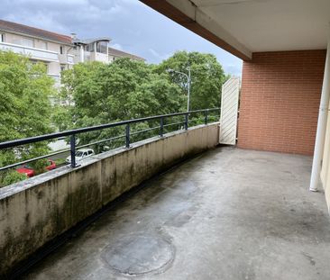 BLAGNAC PLACE DE LA REVOLUTION T4 - Photo 4