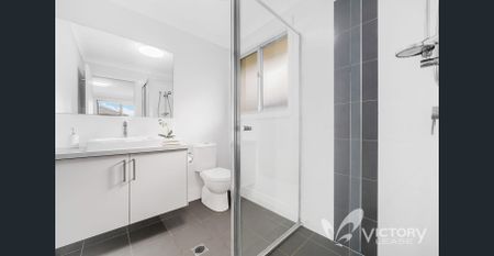 Spacious 4 bedroom house for rent in Box Hill - Photo 3