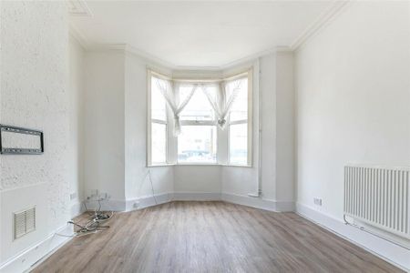 3 bedroom property to rent - Photo 3