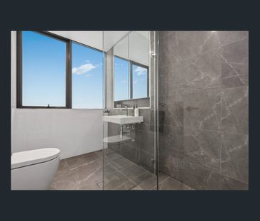 Architecturally Designed, Luxuriously Modern, Centrally Positioned ... - Photo 5