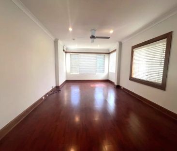 “CHARMING TWO BEDROOM HOUSE IN PRIME HUSTVILLE LOCATION” - Photo 6