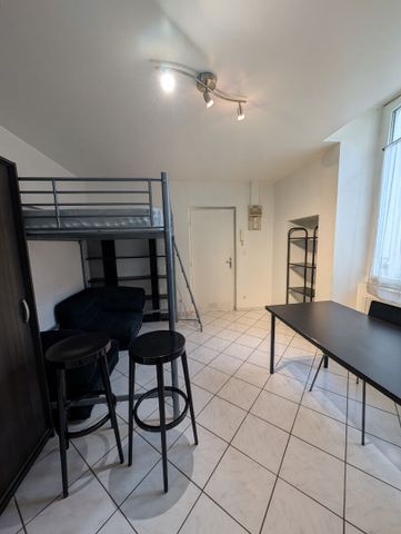 Location Appartement 1 pièce 18m² - Photo 2