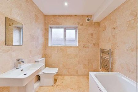 Moorfield Road, Orpington, BR6 - Photo 2