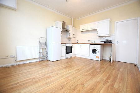1 bedroom Flat To Let Total Size: 410 SQ FT - Photo 4