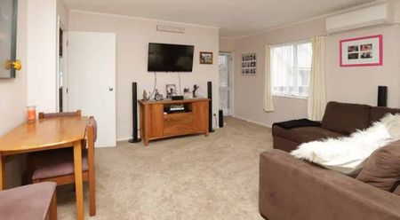 Charming Fitzroy 2BR house with North facing Deck - Photo 4