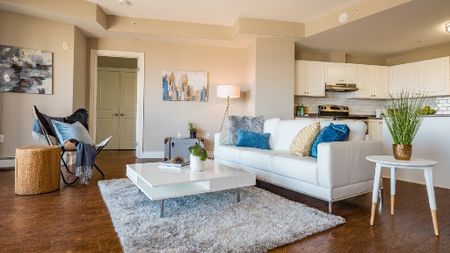 Bedford Heights Apartments — 3 Bedrooms - Photo 3