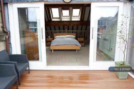 2 bedroom penthouse to rent - Photo 5
