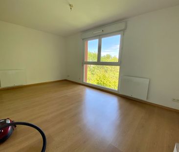 Location Appartement 2 pièces 40m² - Photo 2
