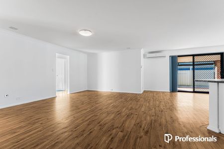 Spacious Family Home with Pool! - Photo 2