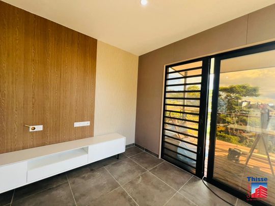 Location Maison 4 pièces 97m² FAAA 98704 - Photo 1