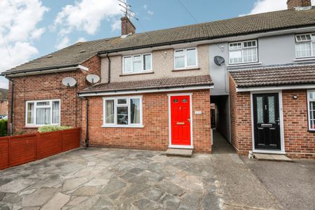 Three-Bedrooms Terraced House - Photo 4