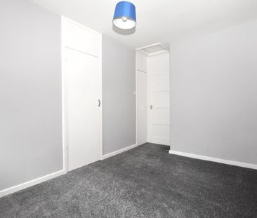 3 bedroom Bungalow To Let - Photo 5