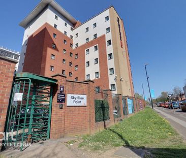 1 bedroom in a flat share to rent - Photo 4