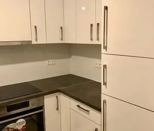 Hübsche, sonnige 2-Zimmerwohnung mit Grünblick, kleine Loggia, Topzustand, Nähe Floridsdorfer Spitz, Linien 30 + 31, S-Bahn, U6! - Photo 2