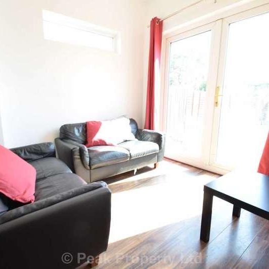 ??????????????students????????????? All Rooms Available! Student House Share -, Wimborne Road, Southend On Sea, SS2 - Photo 1