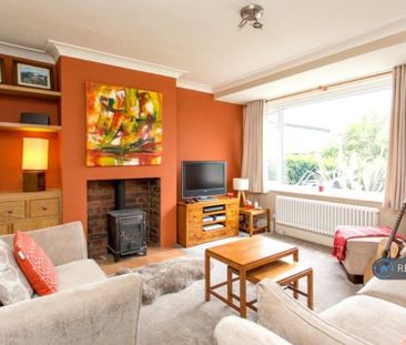 3 bedroom semi-detached house to rent - Photo 2