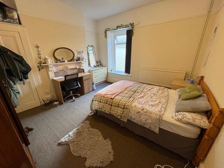 4 bedroom house share to rent - Photo 5