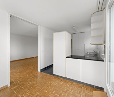 mit offener Küche, Geschirrspüler, Reduit und Balkon - Photo 2
