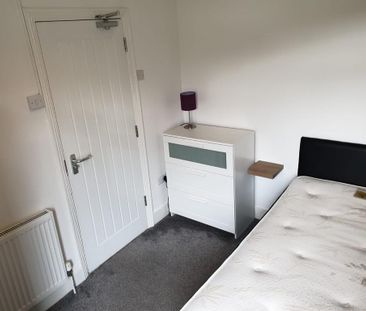 5 bedroom house of multiple occupation to rent - Photo 4