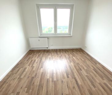 Schöne 3-Raumwohnung mit Balkon – Wird frisch für sie renoviert! Ab 1. November 2024 verfügbar - Photo 1