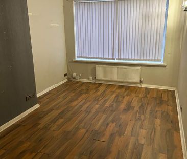 2 bedroom ground floor maisonette to rent - Photo 2