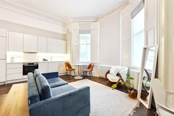 Studio to rent - Photo 1