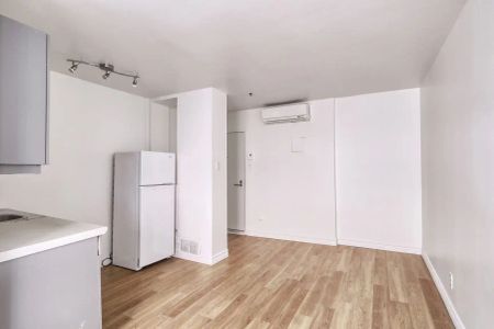 25 Avenue des Pins — Studio - unit 437 - Photo 4