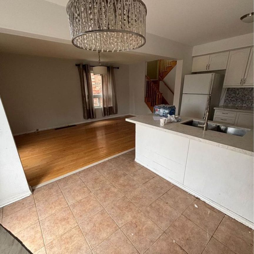 For Lease - 114 Botavia Downs Drive, Brampton, Ontario - Photo 2