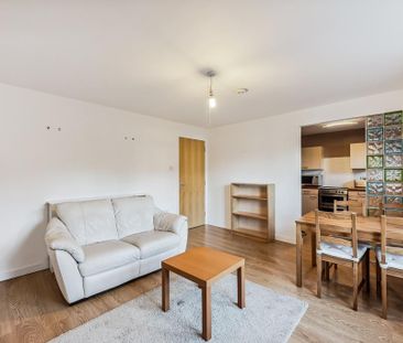 1 bedroom apartment to rent - Photo 3
