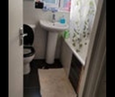 Room in a Shared House, Springfield Drive, IG2 - Photo 3