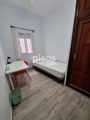 Piso en alquiler en Calle Golfo - Photo 1