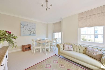 3 bedroom flat to rent - Photo 2