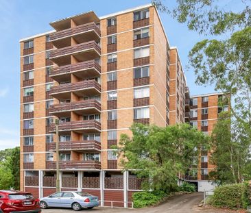 Conveniently Positioned One Bedroom Apartment In Prime Location - Photo 2