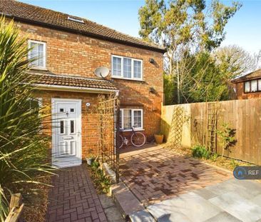 2 bedroom end of terrace house to rent - Photo 2