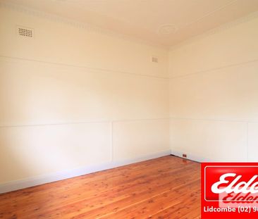 3-Bedroom Home in Prime Location Walk to Shops & Station - Photo 2