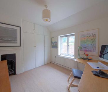 2 bedroom semi-detached house to rent - Photo 5