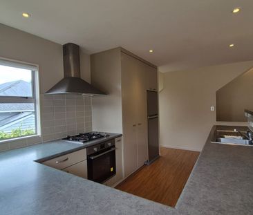 Mt Eden, 3 Bedrooms - Photo 1