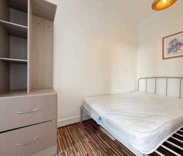 1 Bed Flat, Albany Grove, LU2 - Photo 5