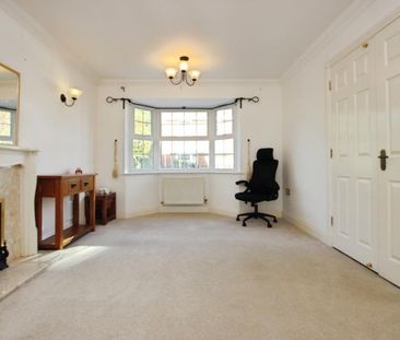 5 bedroom detached house to rent - Photo 1
