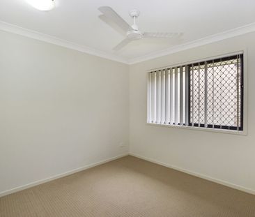 Spacious Family Home in Sought-After Augustine Heights! - Photo 4