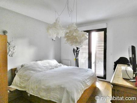 Logement à Paris, Location meublée - Photo 3