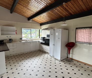 Elevated Living in Picton – 3-Bedroom Home with ... - Photo 6