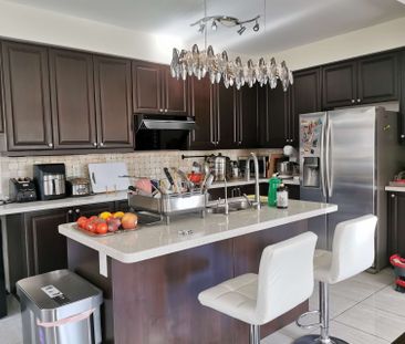 For Lease - 16 William Bartlett Drive, Markham, Ontario - Photo 1