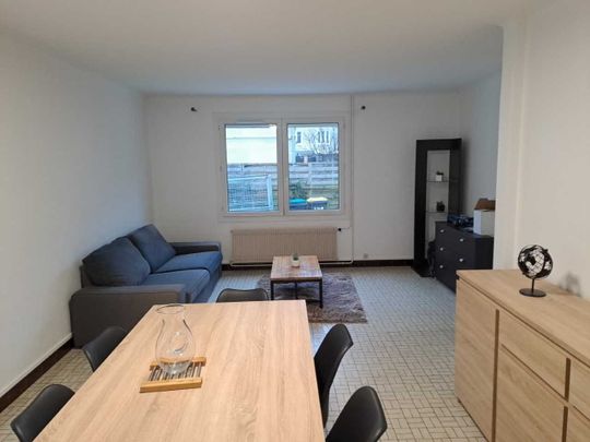 Location Maison 4 pièces 79m² ANGERS 49000 - Photo 1